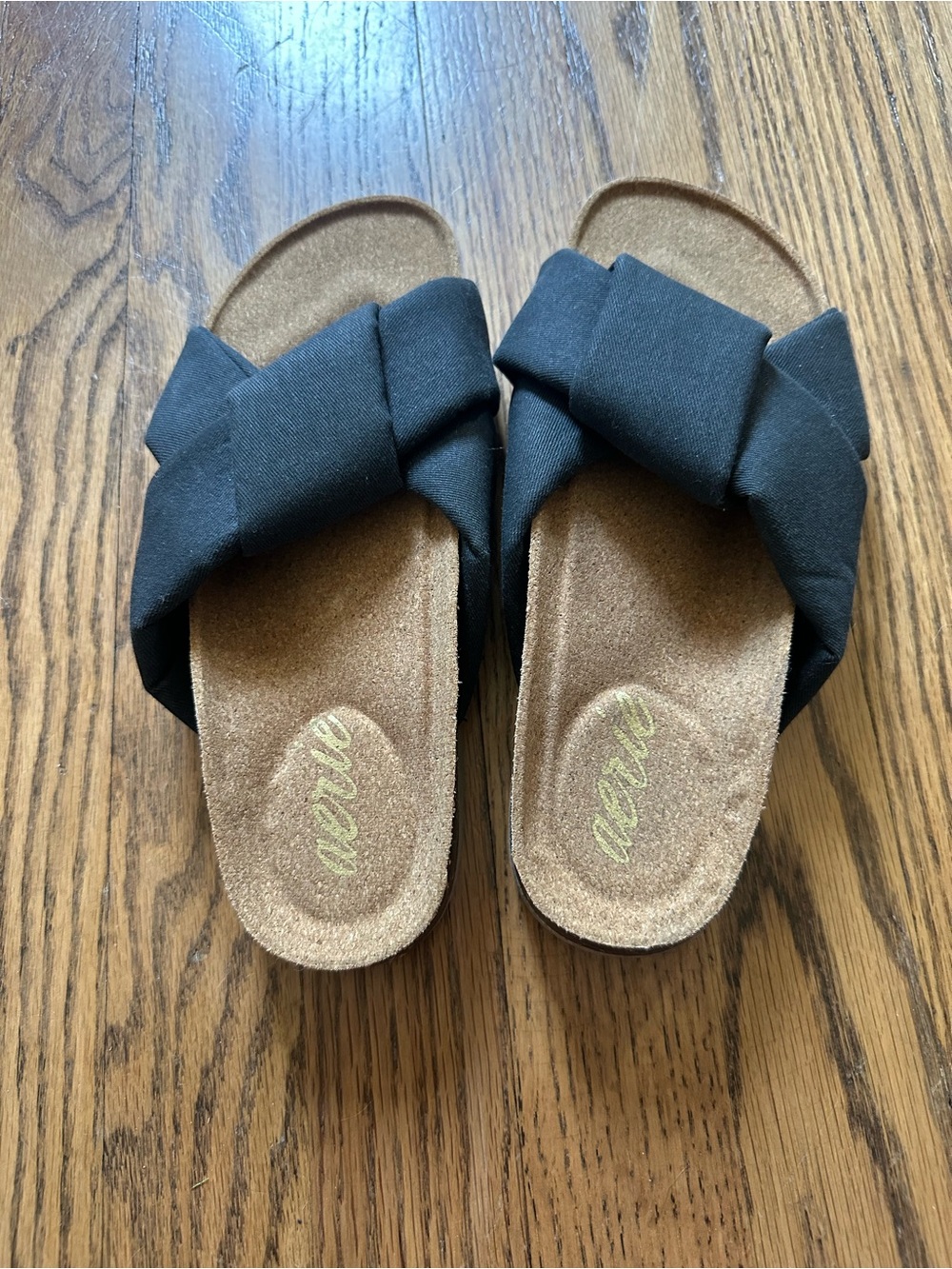 Arie Black Knot Puffy Twist Slides Size  7